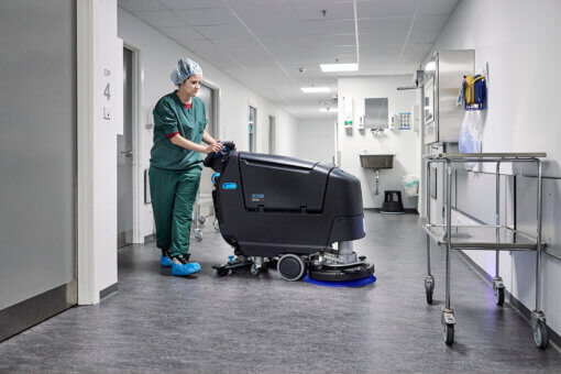 NILFISK SC550 WALK-BEHIND SCRUBBER DRYER - Image 5